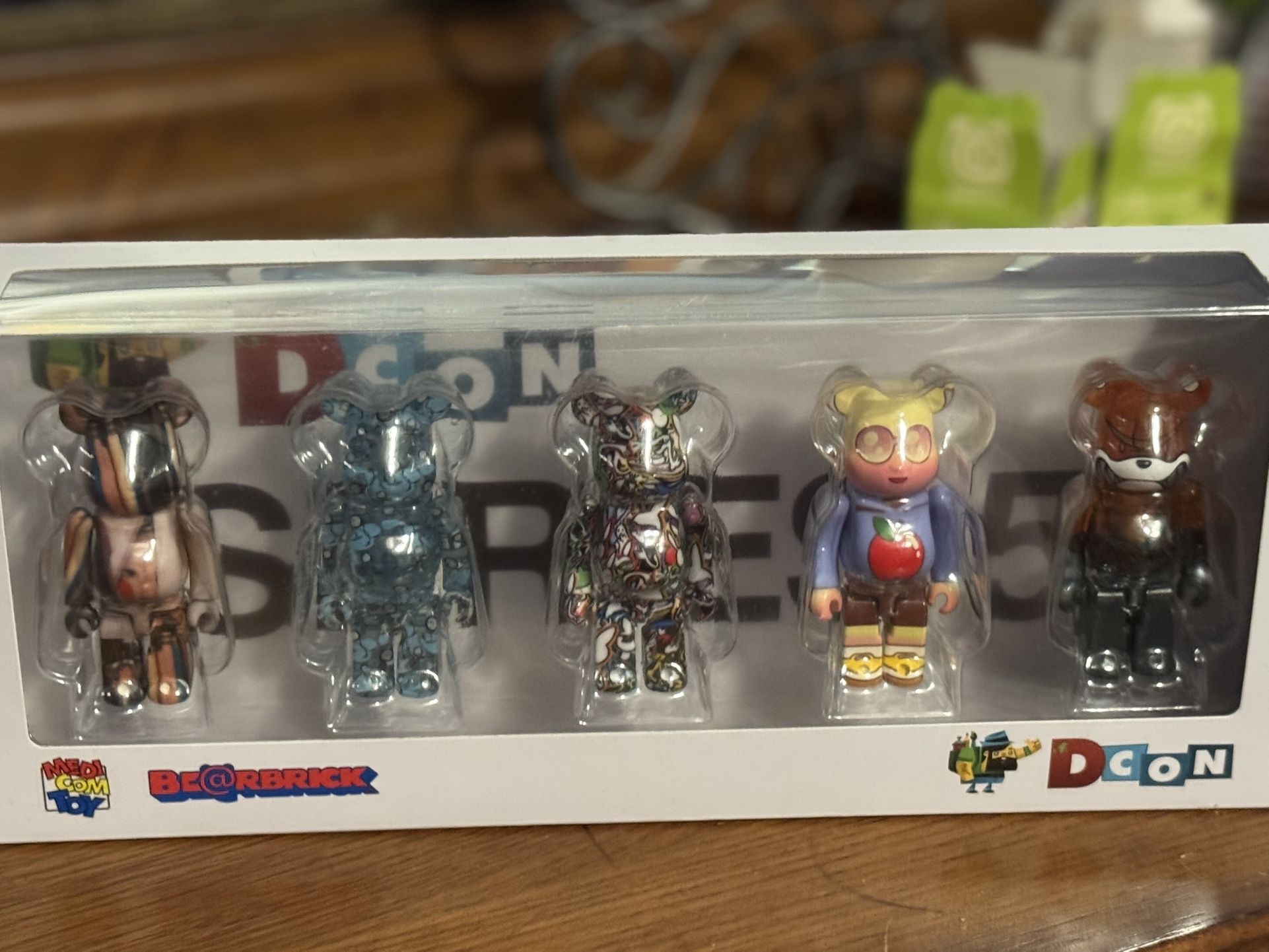 DCon Bear brick Set