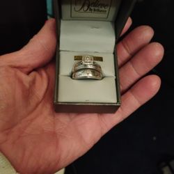 Ladies Wedding Band And Ring