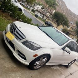 2011 Mercedes C300