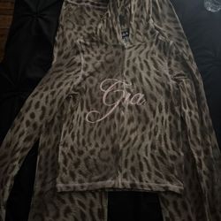 https://offerup.com/redirect/?o=SS5BTQ==.GIA set size M