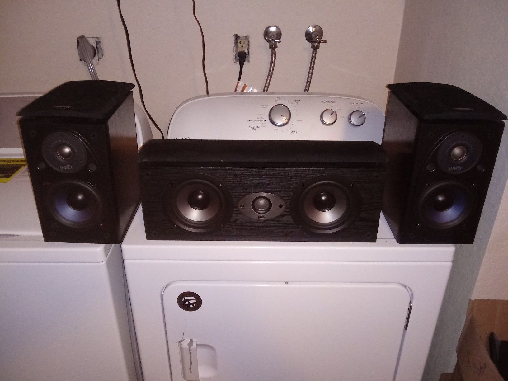 Polk audio surround sound speakers