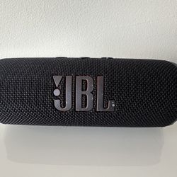 JBL FLIP 7 Portable Waterproof Wireless Bluetooth Speaker - Black