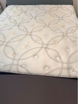 Sleep Number I8 with adjustable frame