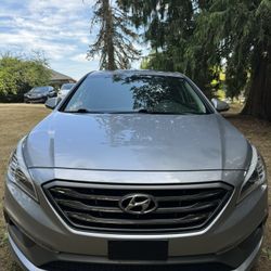 Hyndai Sonata Sport 2.4L