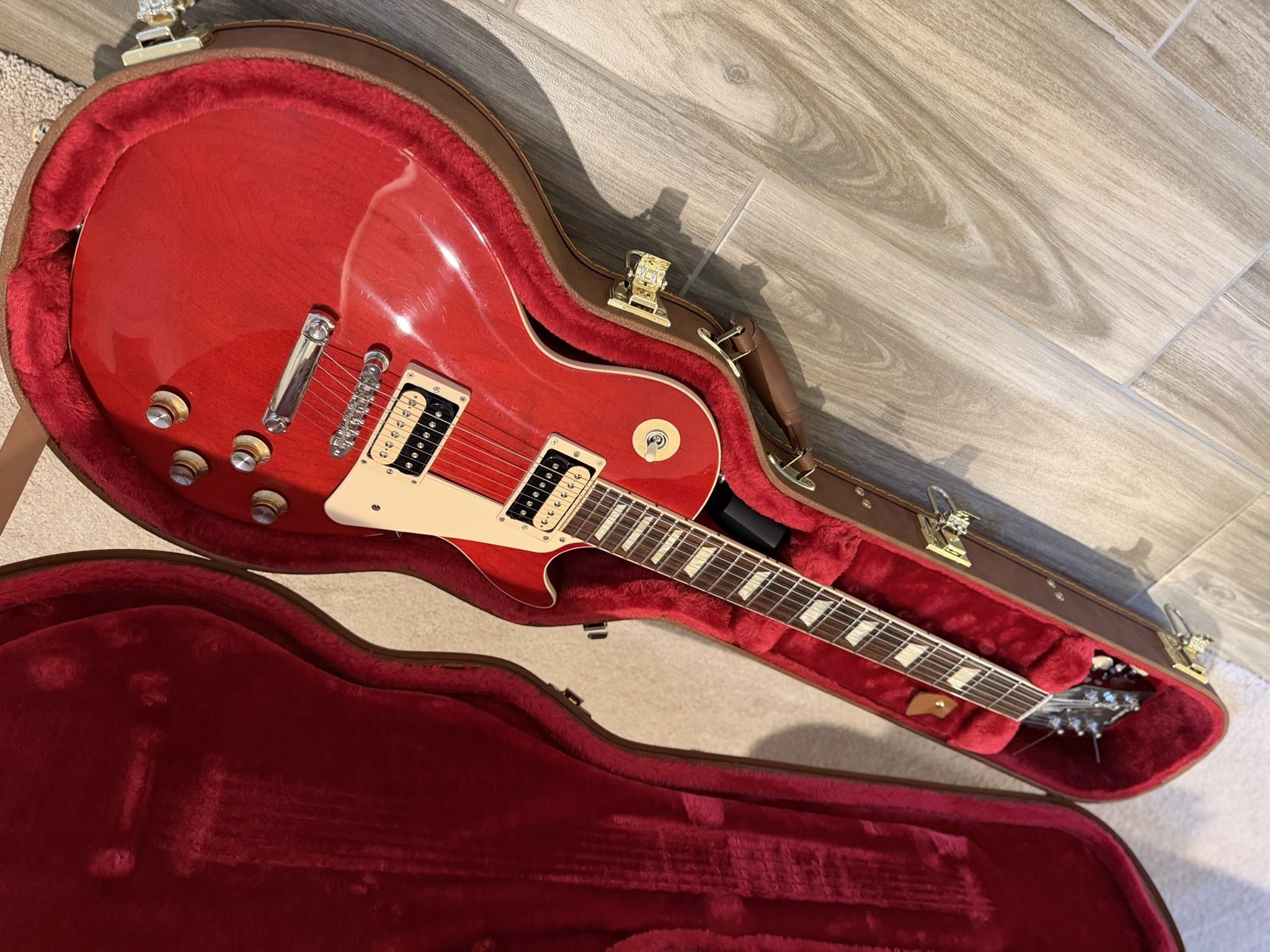 Gibson 2023 Les Paul Classic Electric Guitar
