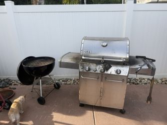 2 Weber Grills, Natural Gas Grill & Kettle Charcoal