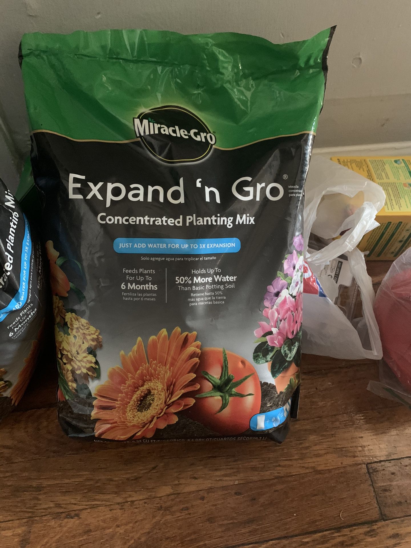 Miracle Gro expand and gro 2 for 25