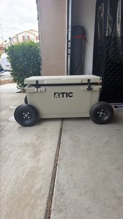 RTIC 65 QT ULTRA-TOUGH COOLER w/ extras