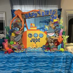 READ DESCRIPTION / SEE PICS! Under the Sea / Ocean Party Decorations