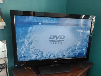 32" JVC tv