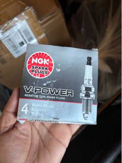 N NGK V-Power copper spark plugs