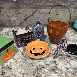 Halloween Decor