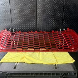 Toyota Camry 2025 2026 XSE Grill Red OEM