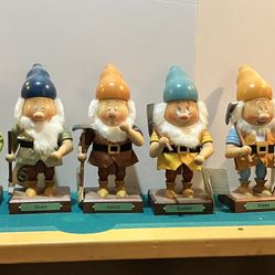 Snow White and The Seven Dwarfs Nutcrackers 
