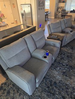 Couches/ Must Go!!!