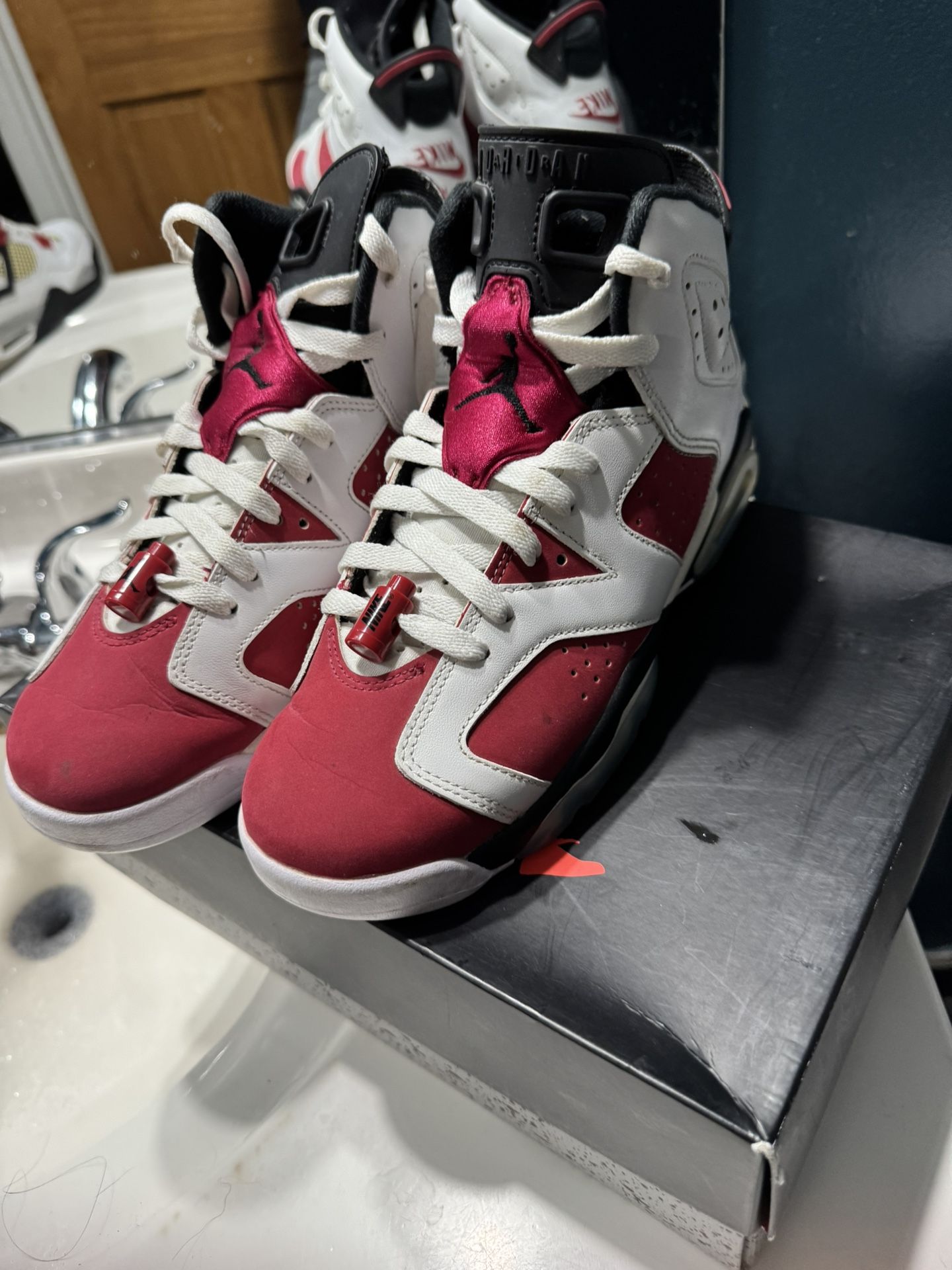 Jordan Carmine 6