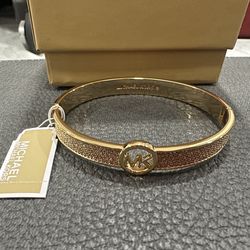 Bracelet (Michael Kors Pavé Logo Bangle)