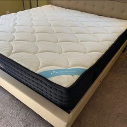 DreamCloud Premier Memory Foam King Mattress 