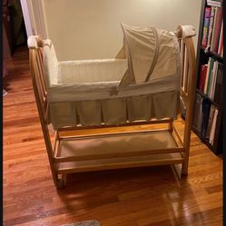 Newborn Bassinet 