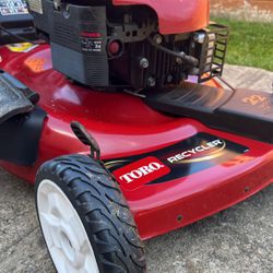 Toro Recycler 22” Self Propelled Great Condition NEW BAG!