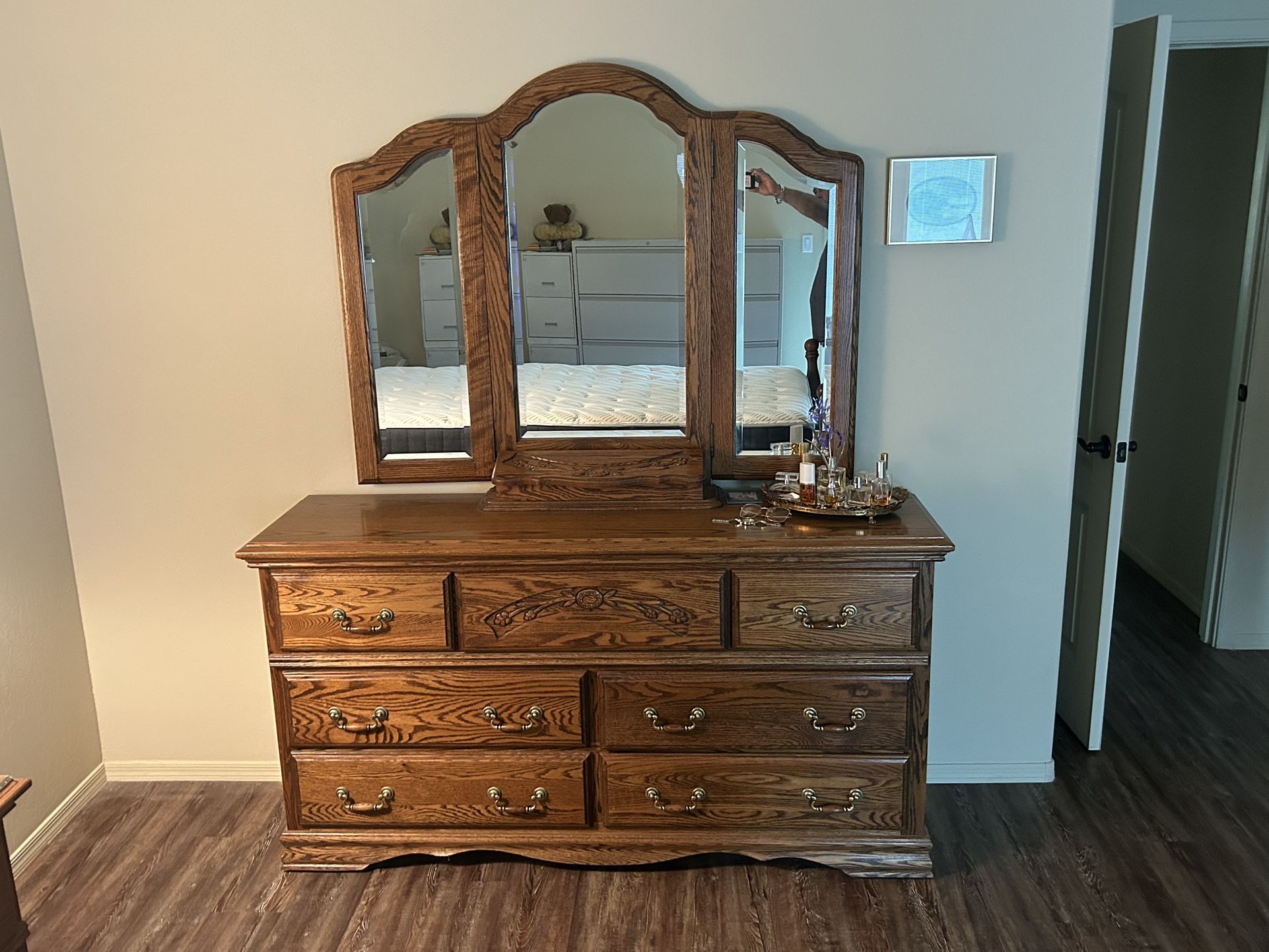 Bedroom set