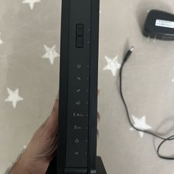 Netgear WiFi Modem Router Combo (C3700) – Barely Used