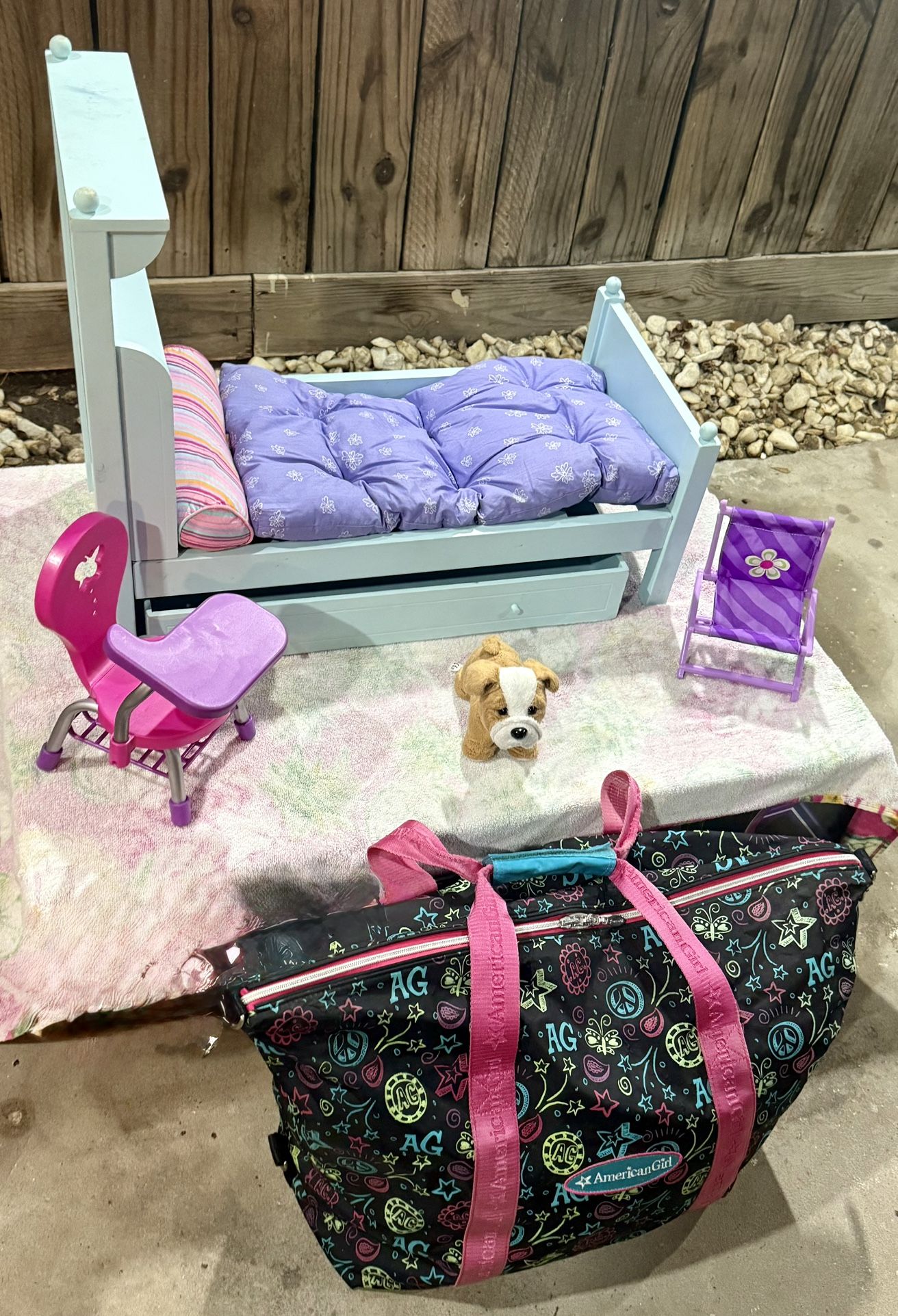 AMERICAN GIRL DOLL FURNITURE/ACCESSORIES