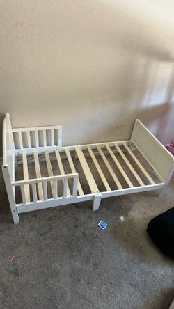 Toddler bed frame with mattress