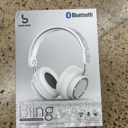 NWT Bling Bluetooth Wireless headphones with built-in microphone