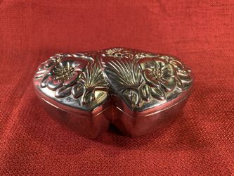 INTERNATIONAL SILVER Vintage Silver-Plated Double-Hearted Velvet-Lined Trinket/Jewelry Box