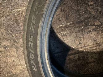 275/35 ZR 21 Pirelli PZ4
