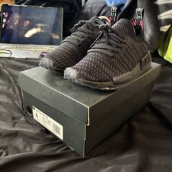 Adidas NMD R1 Triple Black 8