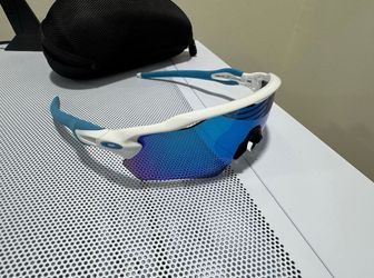Unisex XS Oakley (Used) Radar EV Sunglasses