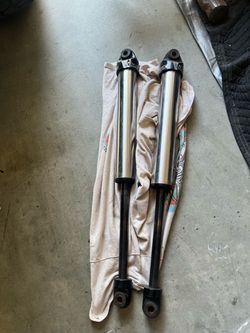 Dirt logic shocks offroad trades