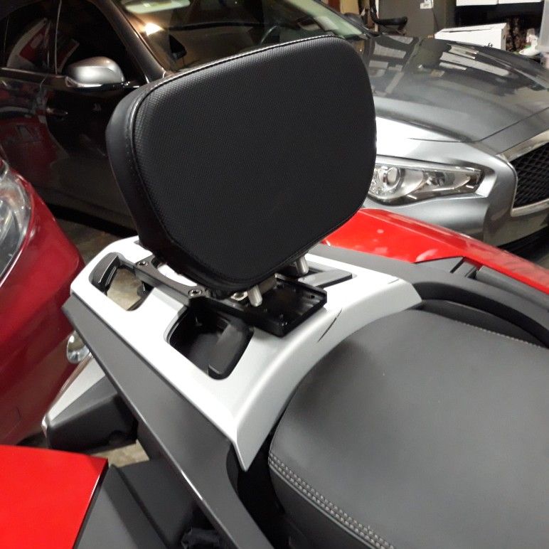 K1600 Passenger backrest