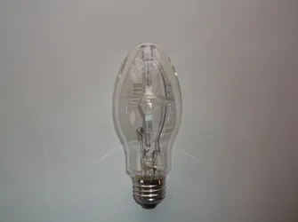 BRAND NEW LUMAPRO CLEAR 100W ED17 2YGD4 METAL HALIDE HID BULB MEDIUM BASE