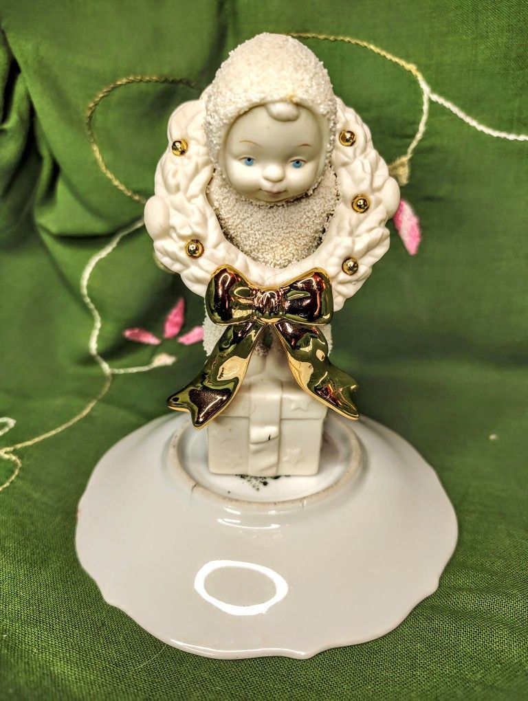 Dept. 56 Snowbabies Figurine, "All Decked Out And Ready To Go"