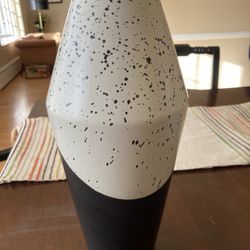 Deco 79 Ceramic Vase