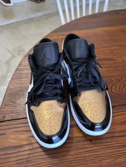 Jordan 1 low gold toe