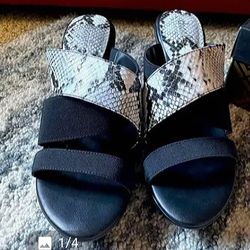 Snake Skin Wedges Sz8
