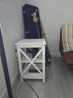 2 White Side Table
