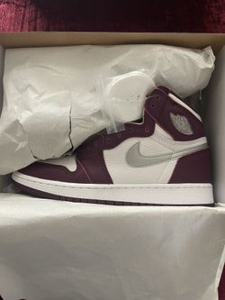 Jordan 1 High Bordeaux
