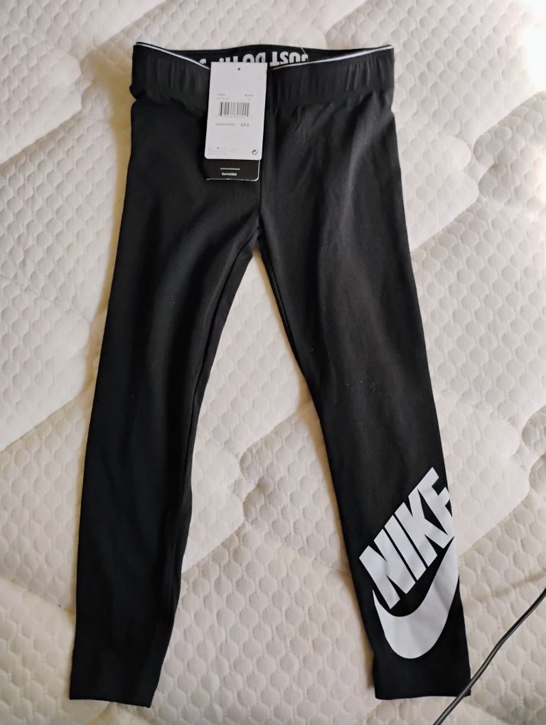 Girls Nike Yoga Pants