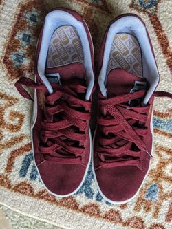 Puma Suede Sneakers Size 11