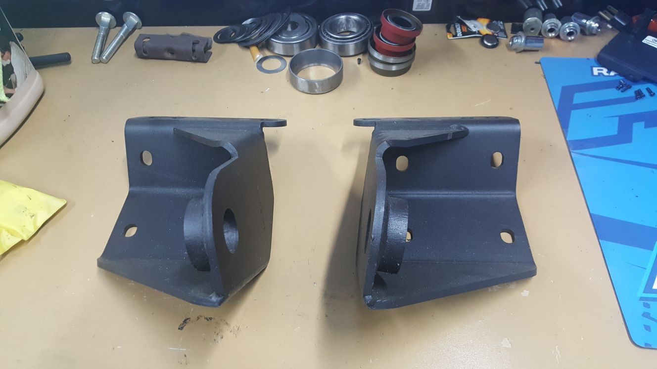 7879 Ford Bronco and 7379 F100 & F150 Radius Arm Drop Bracket Kit for