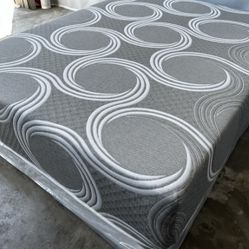 Queen Julet Blue Infused Cool Gel Memory Foamm Matres !