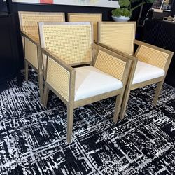 Brand  new 4 pc set rattan