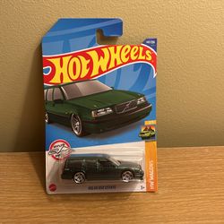 Volvo 850 Estate Hotweel Toy
