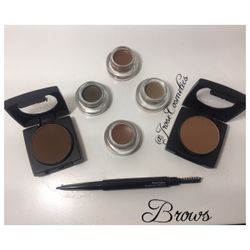 Para las cejas