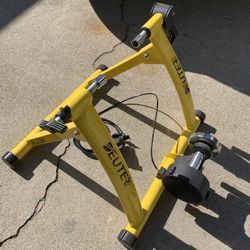 Deuter Bike Exercise Stand-Barely Used!